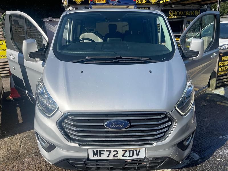 Used Ford Tourneo Titanium 130 HP (95 kW) 2022 Silver MPV