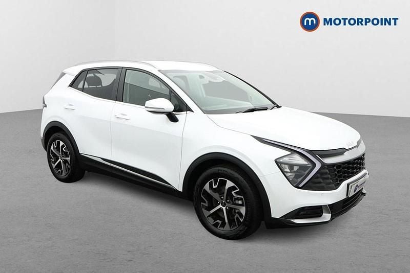 White Used 2024 Kia Sportage 2 SUV | £25,999 (Good price) - Image 1/4