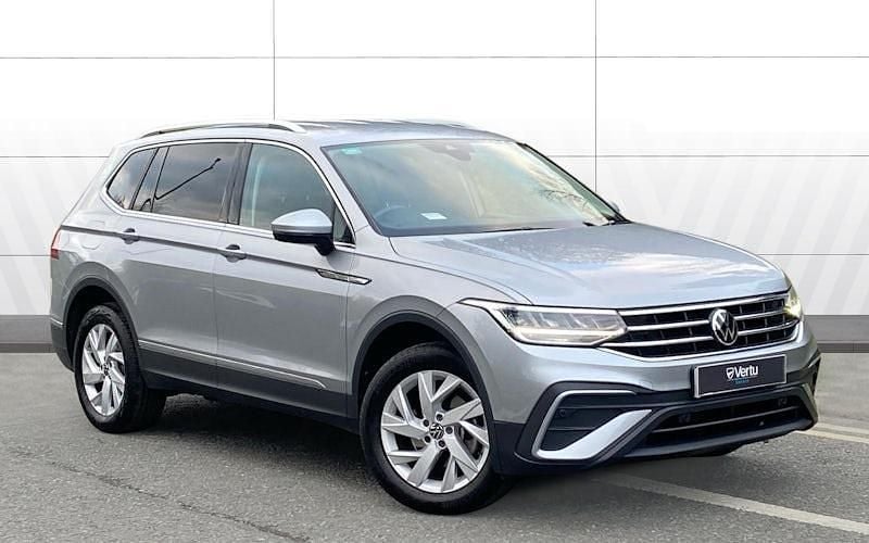 Used 2024 VW Tiguan Allspace Life SUV | £22,231 (Good price) - Image 1/4