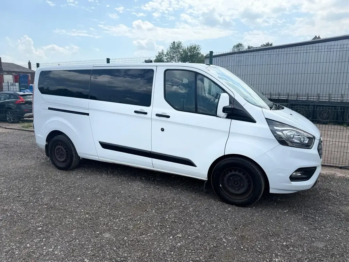 Used Ford Transit Custom Trend 130 HP (95 kW) 2019 White Estate