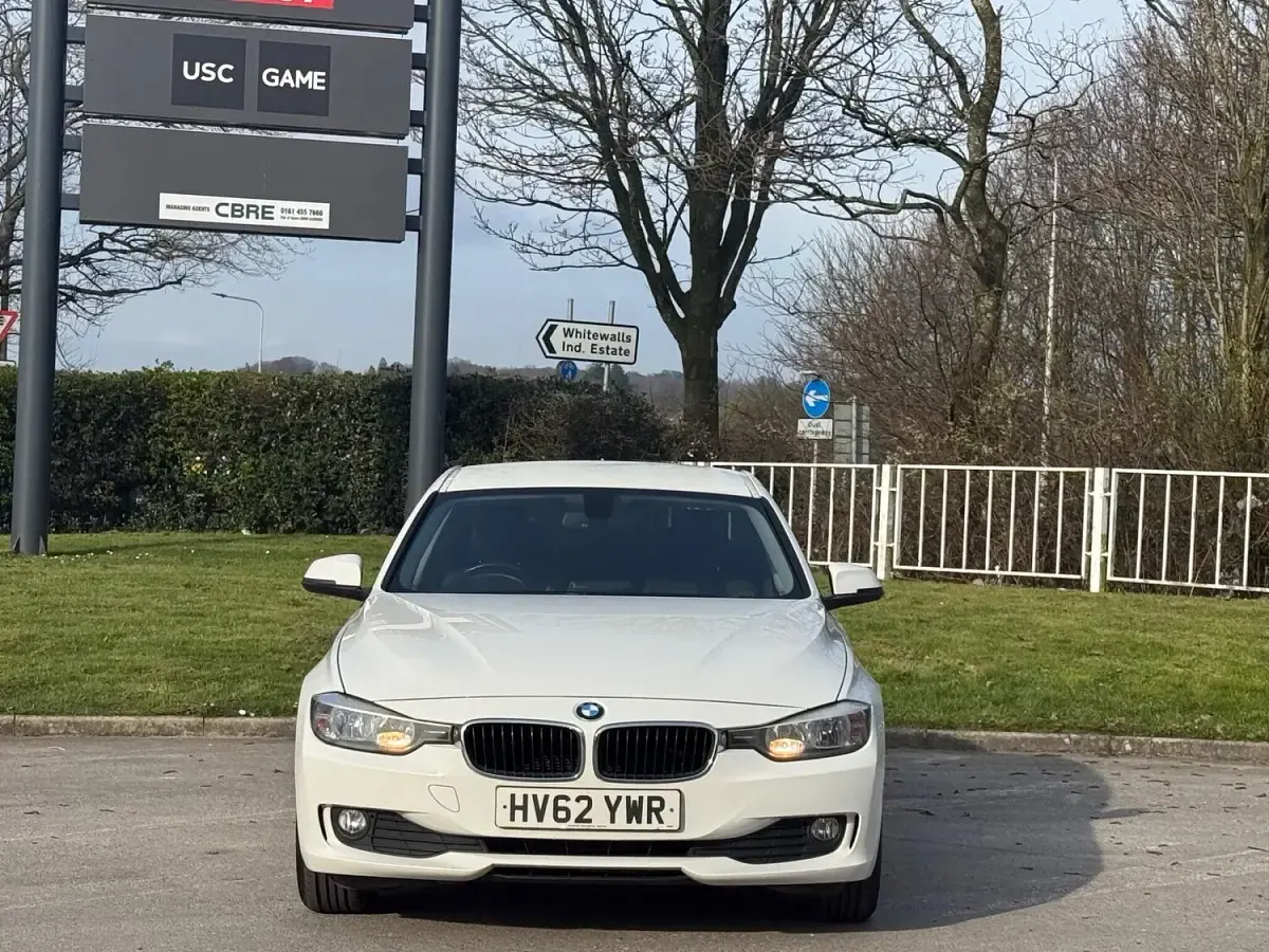 Used BMW 320 Efficient Dynamics 2012 White Sedan