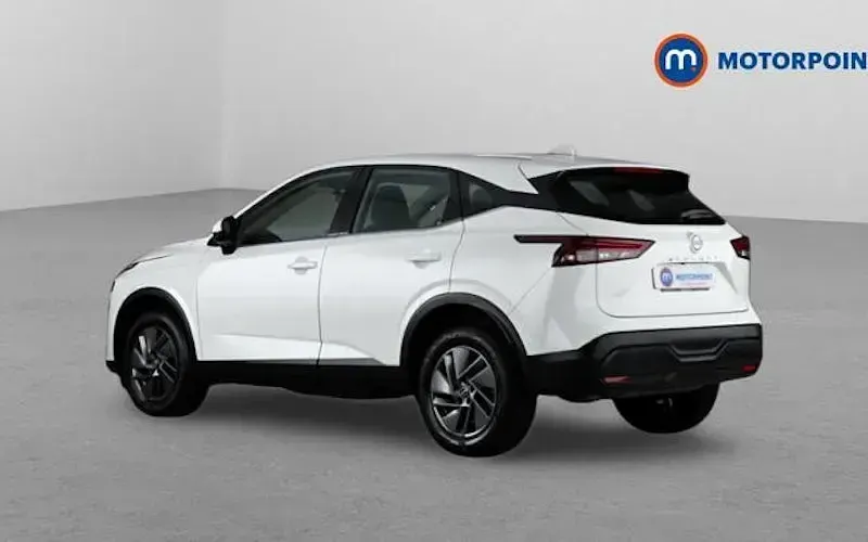 Used Nissan Qashqai Acenta Premium 158 HP (116 kW) 2023 White SUV