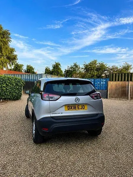 Used Vauxhall Crossland X 81 HP (59 kW) 2018 Silver SUV