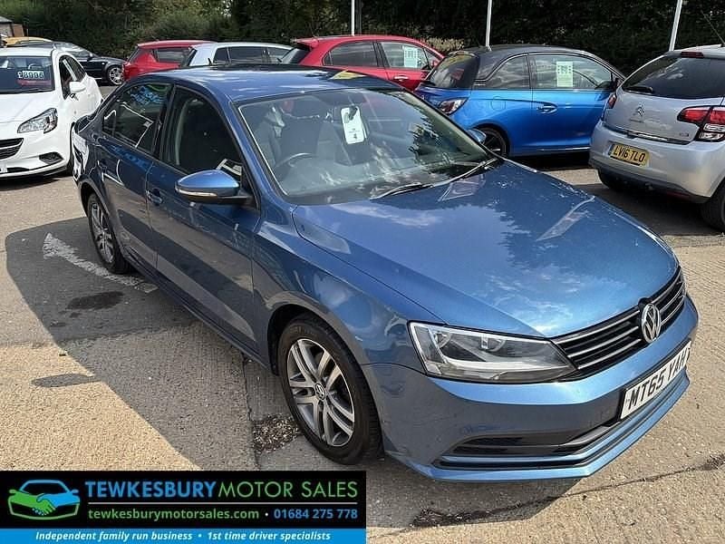 Blue Used 2015 VW Jetta SE Sedan | £6,990 (Fair price) - Image 1/4