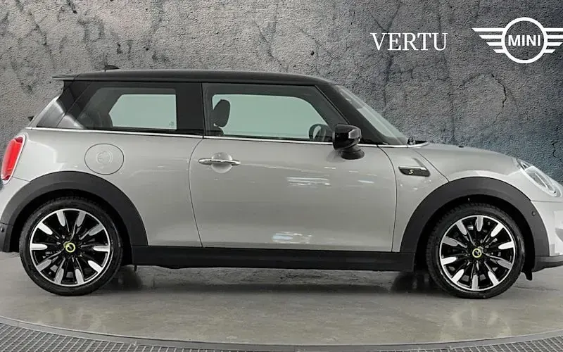 Used Mini Cooper Level 3 135 kW (184 HP) 2023 Silver Hatchback