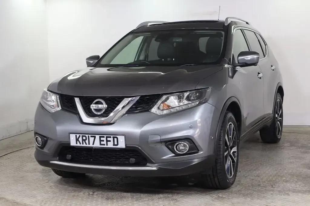 Used Nissan X-Trail Tekna 130 HP (95 kW) 2017 Grey SUV