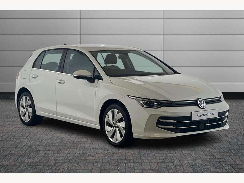 White Used 2024 VW Golf VIII Style Hatchback | £25,990 (Expensive) - Image 1/4