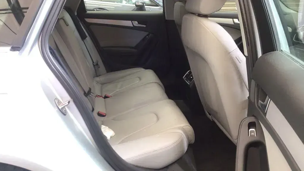 Used Audi A4 Comfort 163 HP (119 kW) 2012 Silver Estate