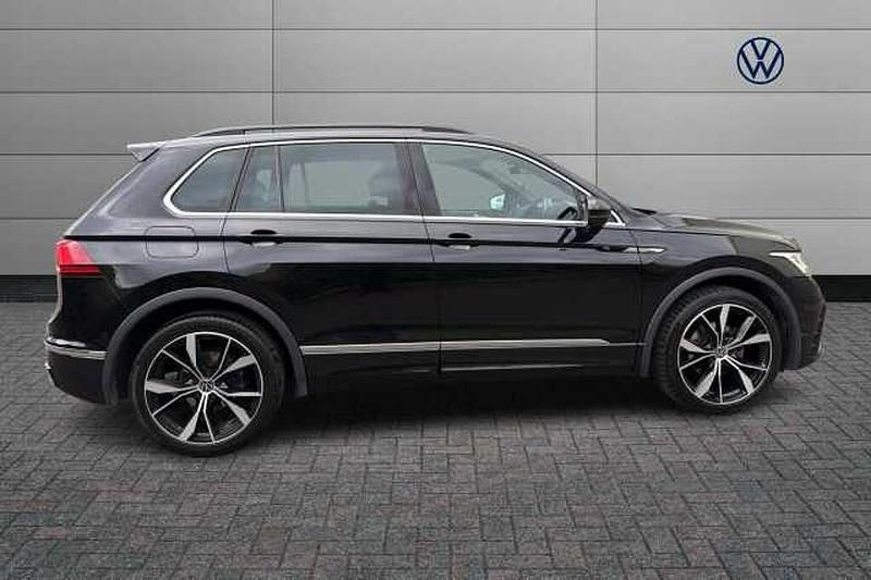 Used VW Tiguan R-line 150 HP (110 kW) 2023 Black SUV