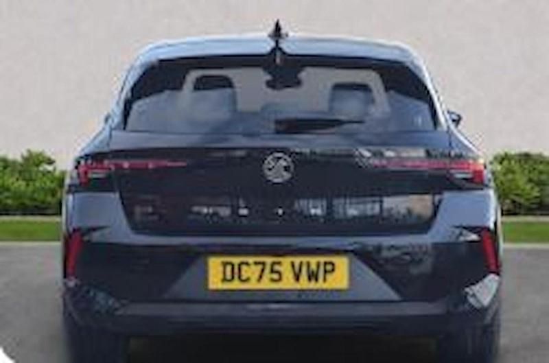New Vauxhall Astra 130 HP (95 kW) 2025 Black Hatchback