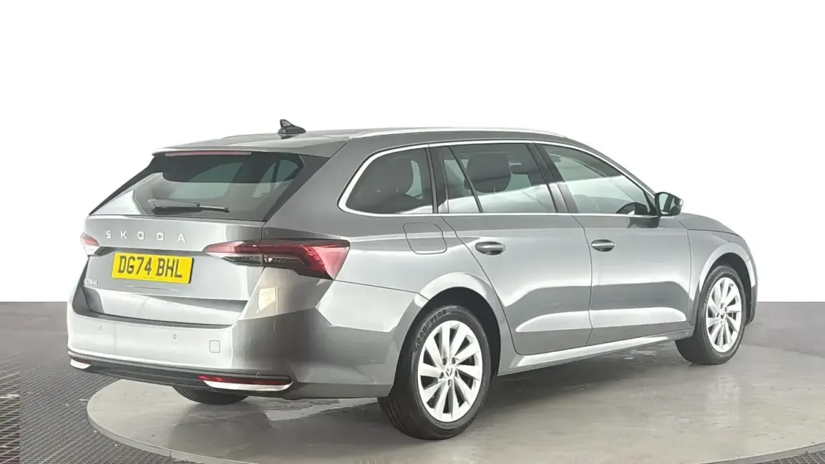 Used Skoda Octavia SE L 150 HP (110 kW) 2024 Grey Estate