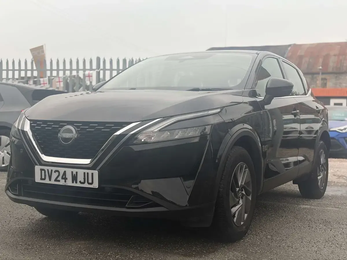 Used Nissan Qashqai Acenta Premium 140 HP (102 kW) 2024 Black SUV