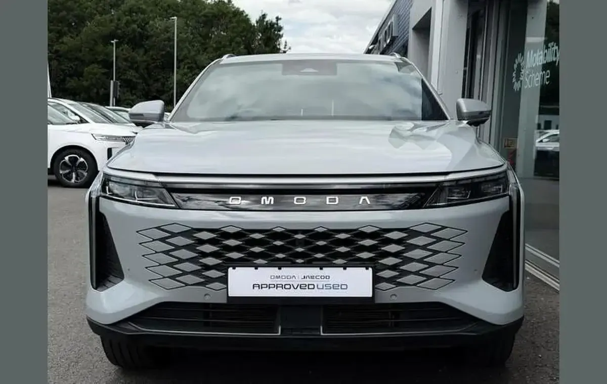 Used Omoda 9 442 HP (325 kW) 2026 Grey SUV