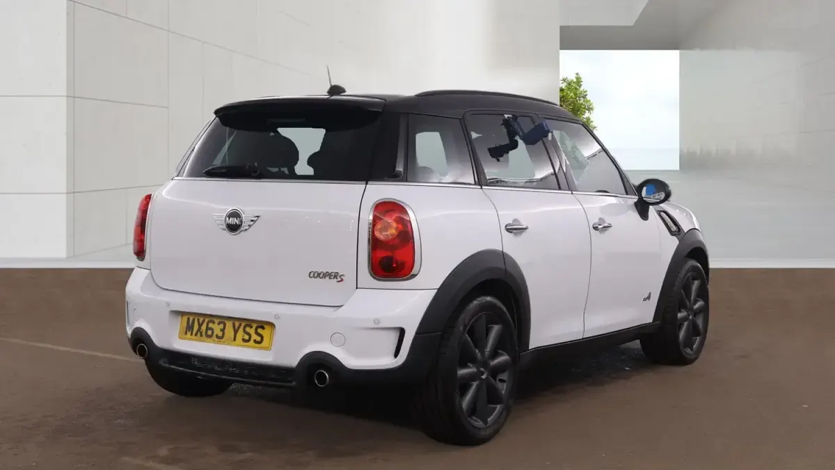 Used Mini Cooper S Countryman 184 HP (135 kW) 2013 White SUV