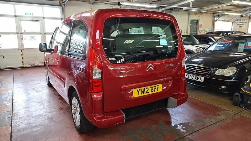 Used Citroën Berlingo VTR Sport 90 HP (66 kW) 2012 Red MPV
