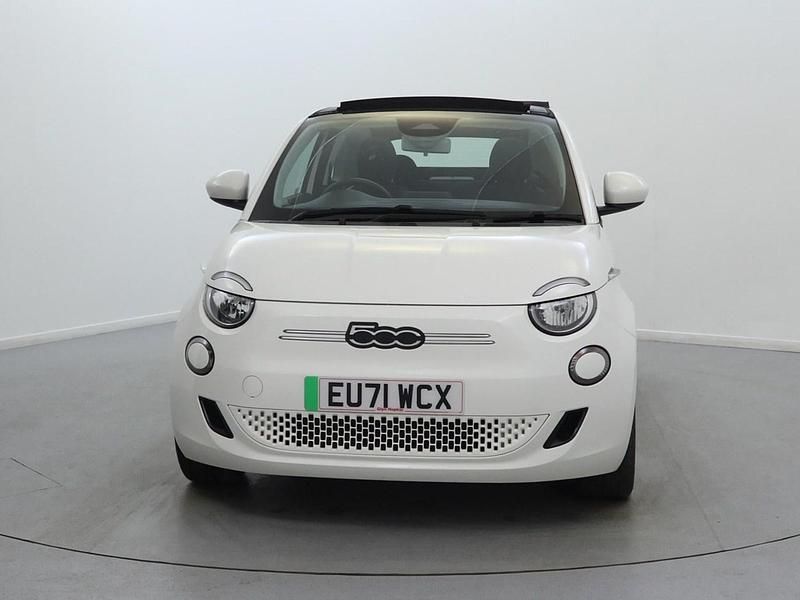 Second-hand Fiat 500e Passion 86 kW (118 CP) 2021 Alb Cabrio