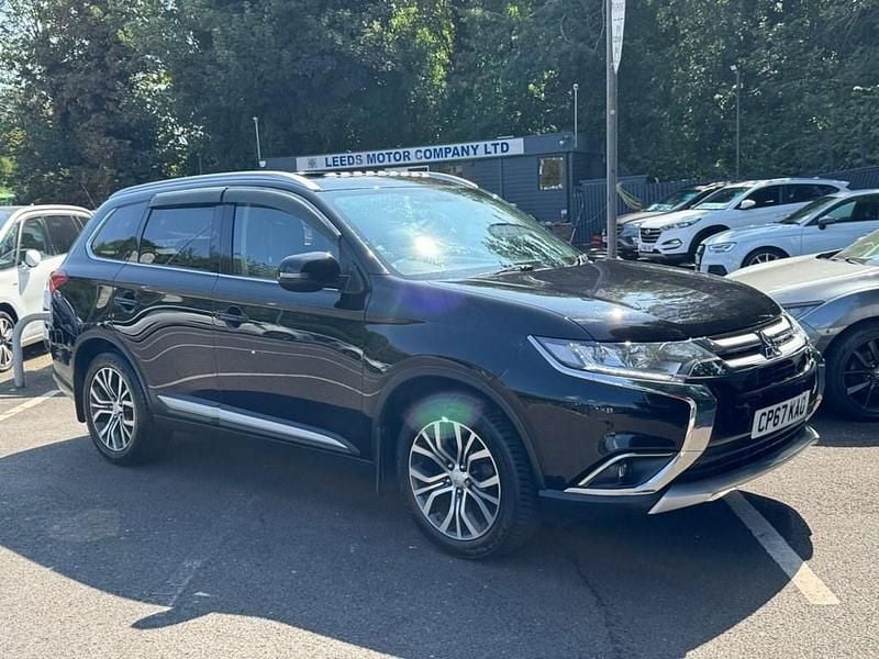 Black Used 2017 Mitsubishi Outlander SUV | £14,895 (Expensive) - Image 1/4