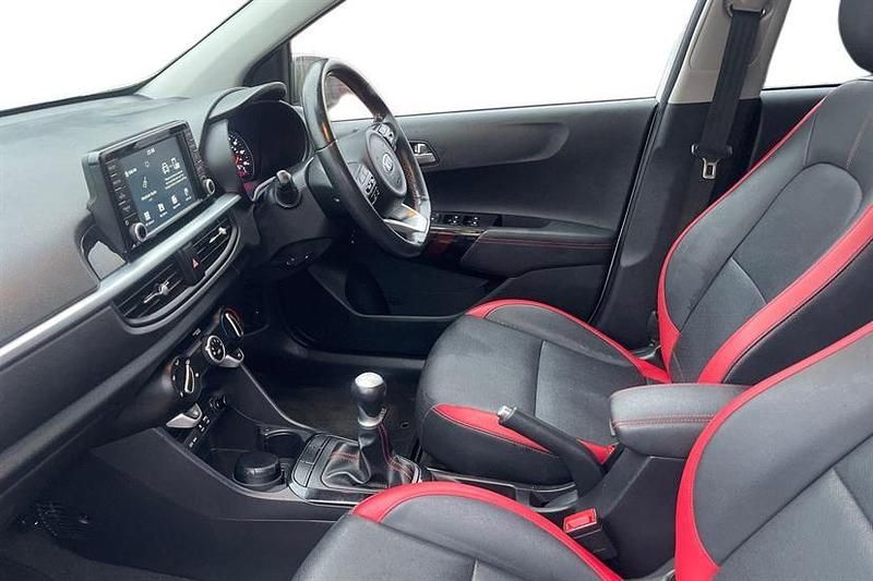 Used Kia Picanto GT-Line 83 HP (61 kW) 2019 White Hatchback