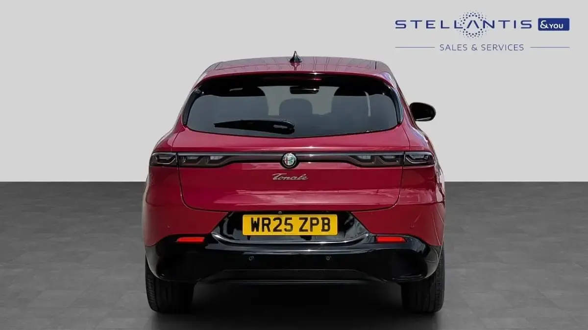 Used Alfa Romeo Tonale Veloce 158 HP (116 kW) 2025 Red SUV