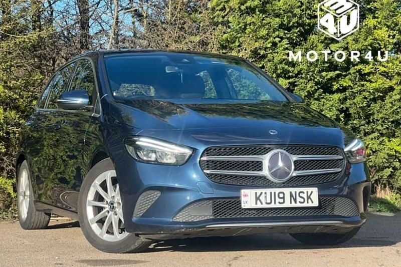 Used Mercedes B180 136 HP (100 kW) 2019 Blue MPV