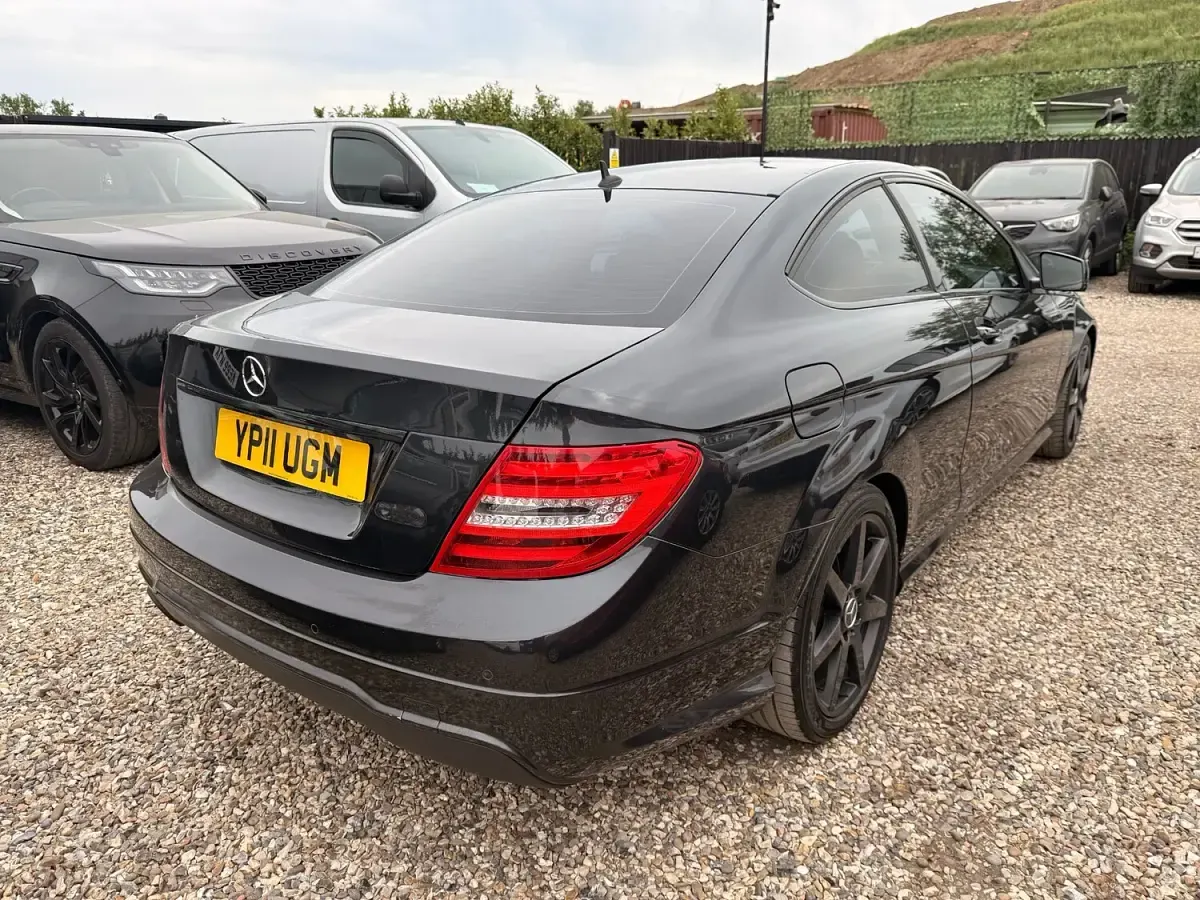 Used Mercedes C250 AMG 204 HP (150 kW) 2011 Black Coupe