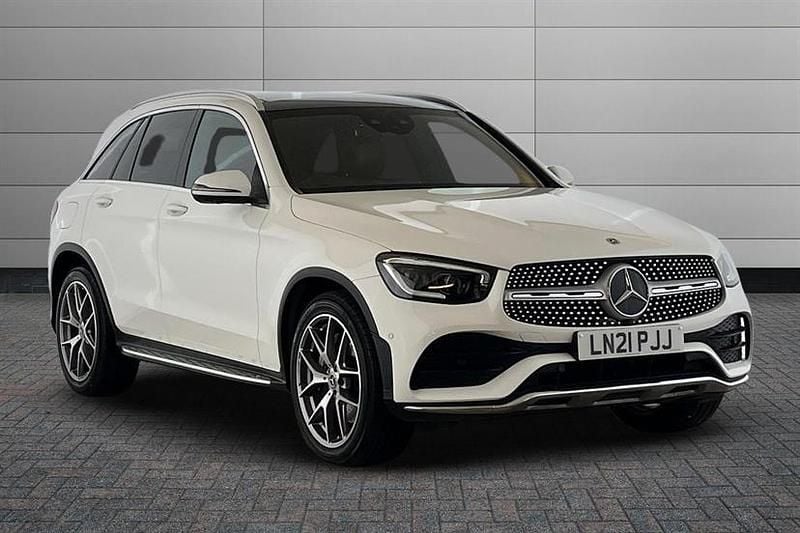 Polar white Used 2021 Mercedes GLC300 AMG Line Premium Estate | £27,795 (Fair price) - Image 1/4