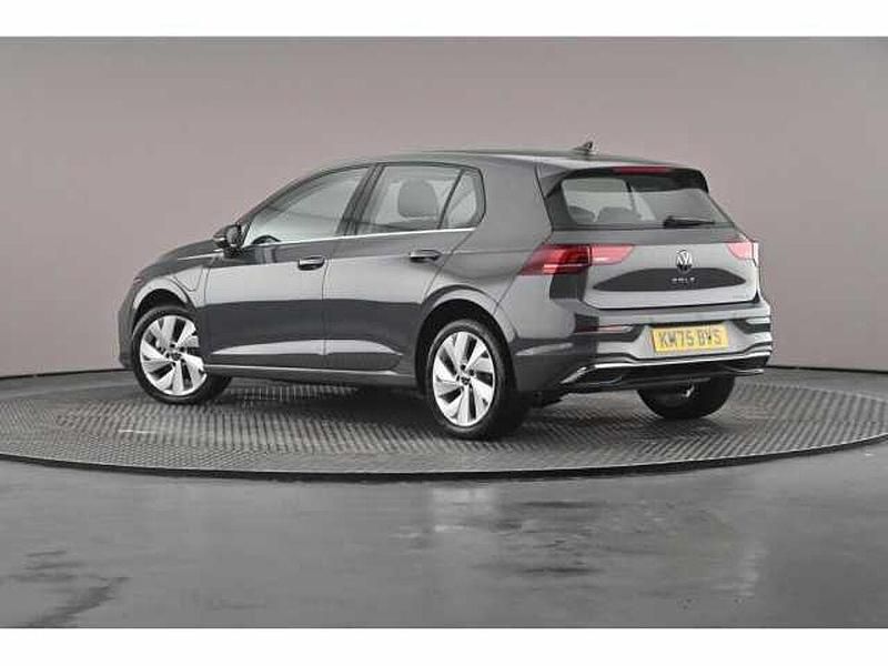 New VW Golf VIII 204 HP (150 kW) 2025