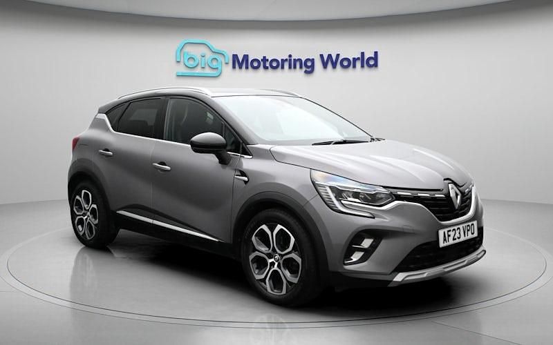 Usado Renault Captur Techno 143 CV (105 kW) 2023 Gris SUV