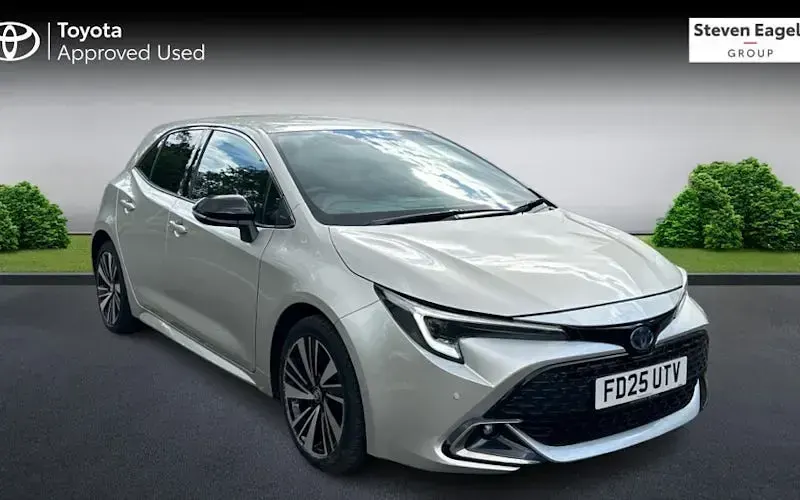 Used Toyota Corolla Design 140 HP (102 kW) 2025 Hatchback