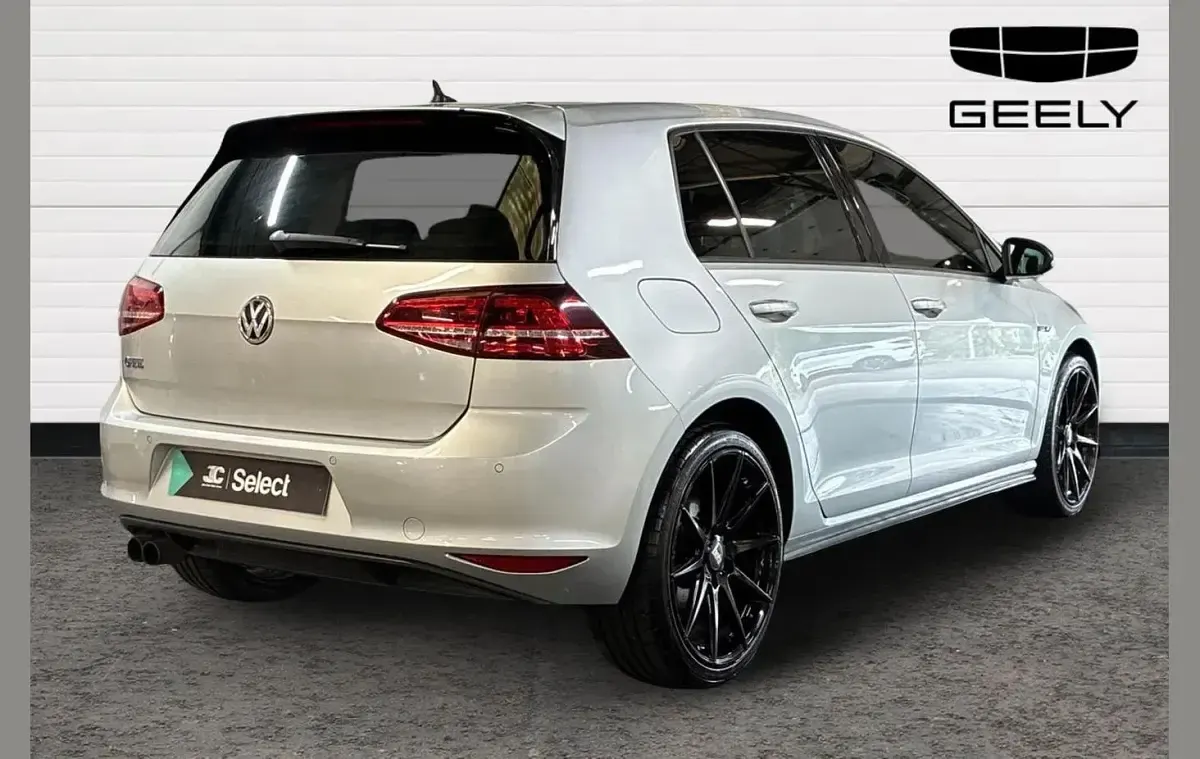Used VW Golf VII GTE 204 HP (150 kW) 2016 Silver Hatchback