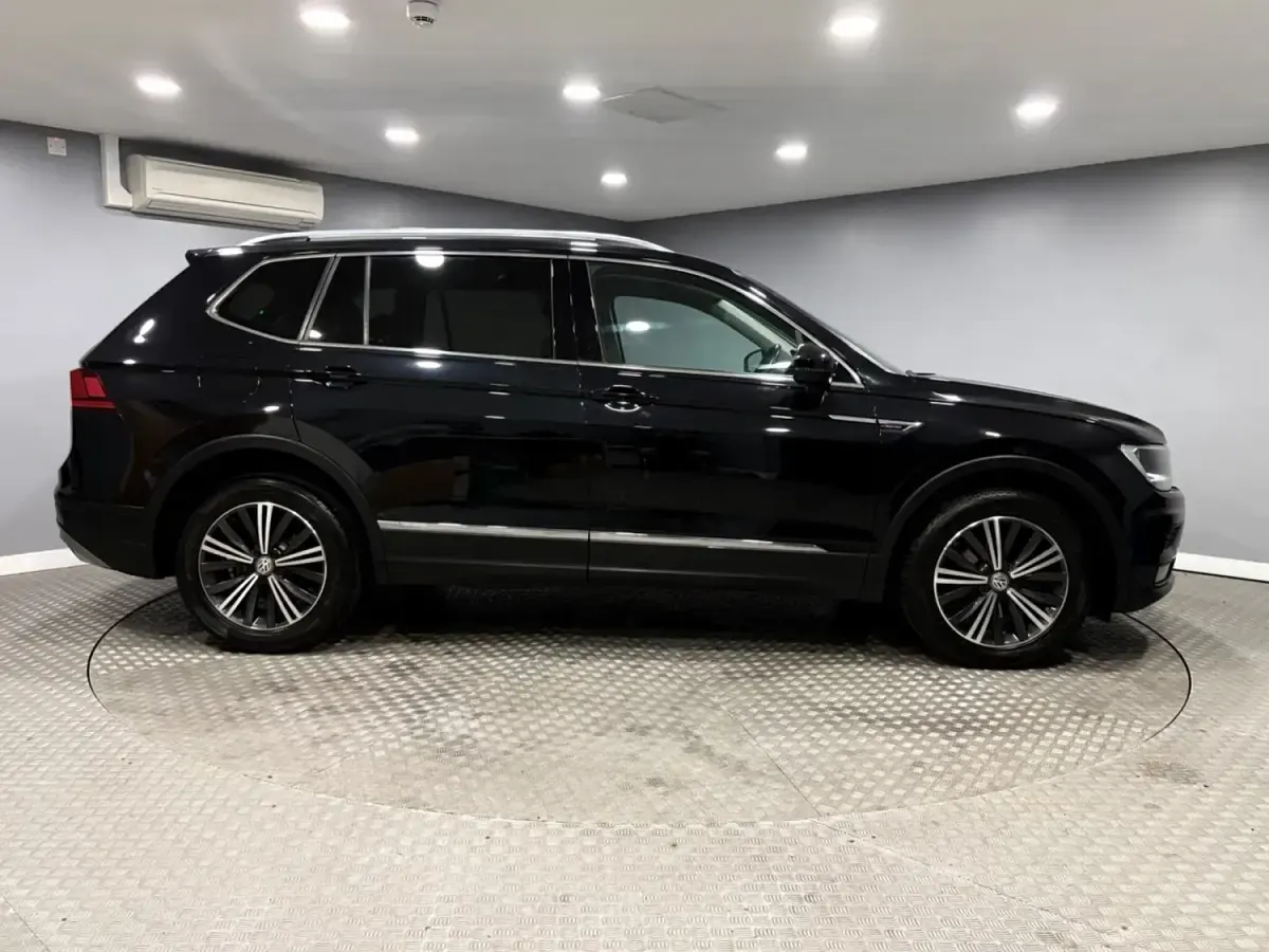 Usado VW Tiguan Allspace SE 150 HP (110 kW) 2018 Preto SUV