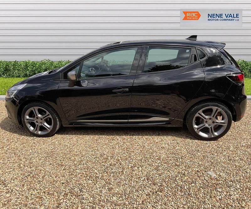 Used Renault Clio IV GT-Line 90 HP (66 kW) 2018 Black Hatchback