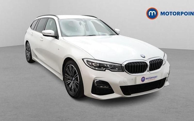 White Used 2021 BMW 320 M Sport Estate | £22,049 (Good price) - Image 1/4