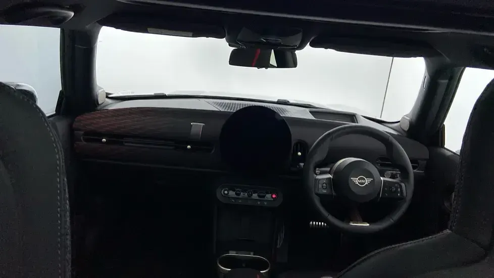 Używany Mini John Cooper Works Hatch 231 KM (169 kW) 2025 Biały Hatchback
