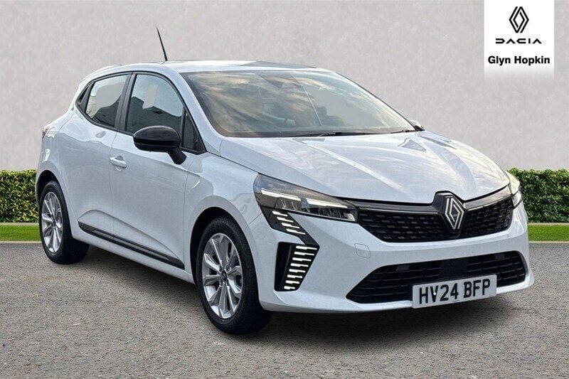White Used 2024 Renault Clio V Evolution Hatchback | £14,394 (Good price) - Image 1/4
