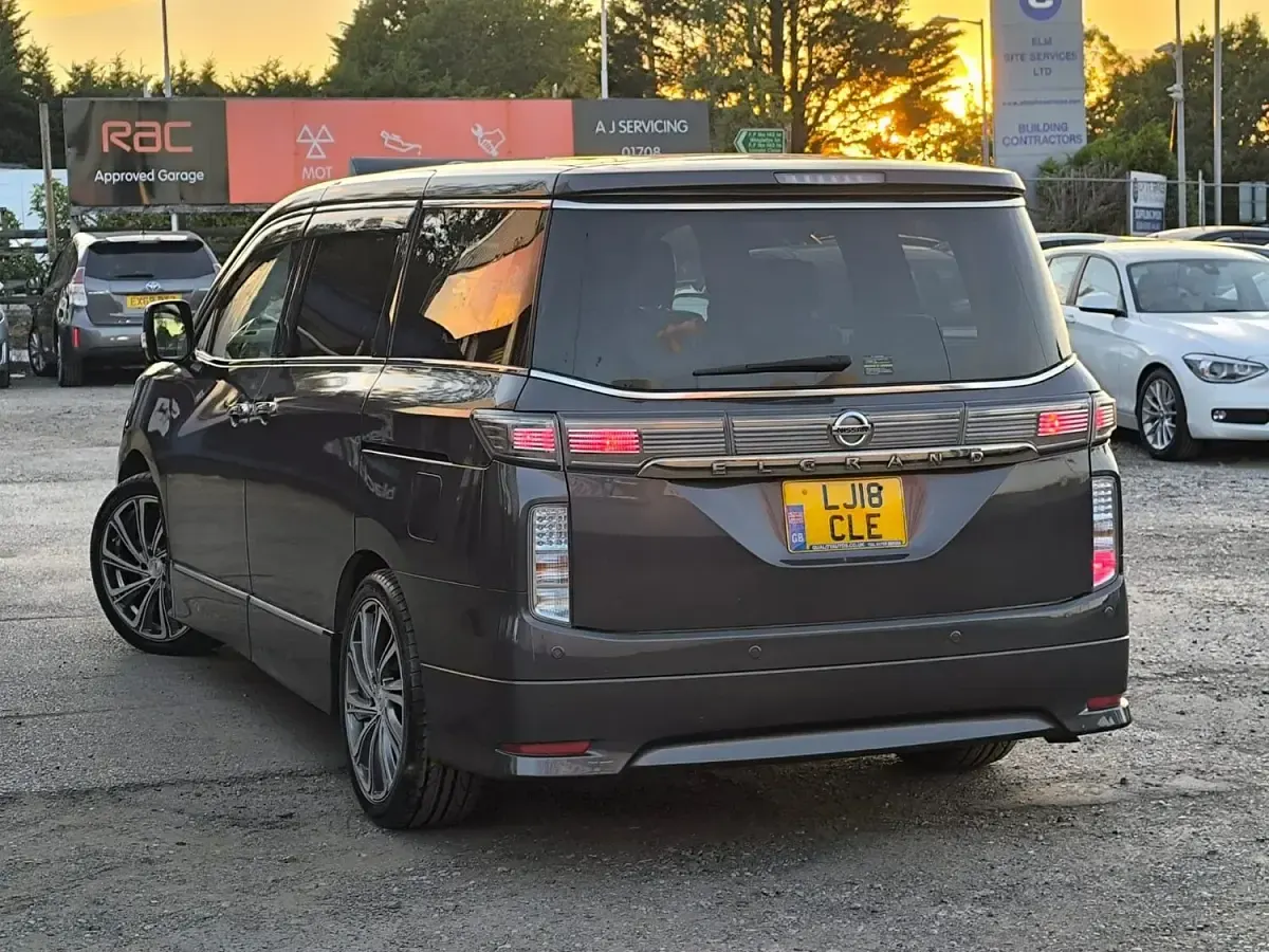 Used Nissan Elgrand Premium Edition 2018 Grey MPV