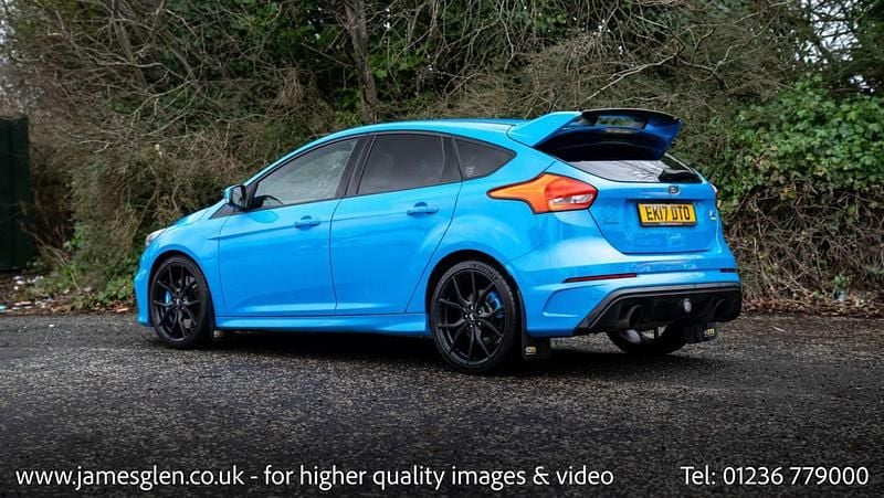 Used Ford Focus RS 350 HP (257 kW) 2017 Blue Hatchback
