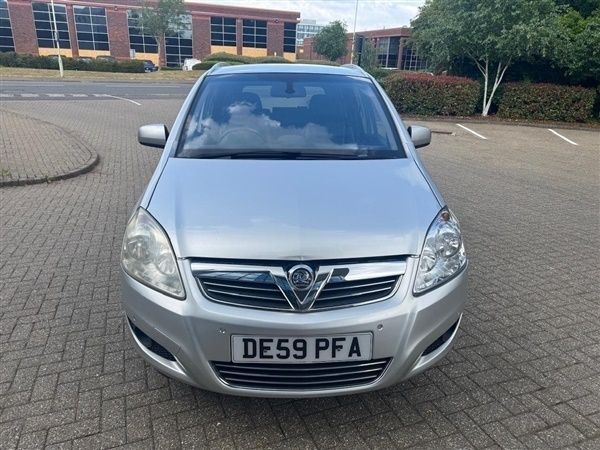 Silver Used 2009 Vauxhall Zafira Elite MPV | £3,799 (Fair price) - Image 1/1
