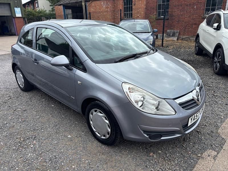 Silver Used 2007 Vauxhall Corsa Hatchback | £1,490 (Fair price) - Image 1/4