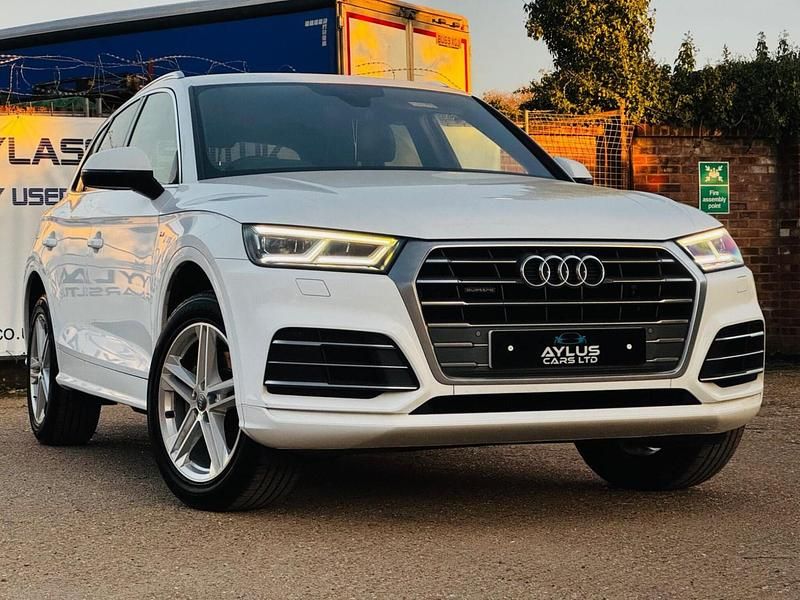 Used Audi Q5 S-Line 190 HP (139 kW) 2018 White SUV