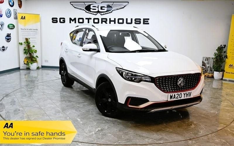 White Used 2020 MG ZS Hatchback | £11,395 (Good price) - Image 1/4