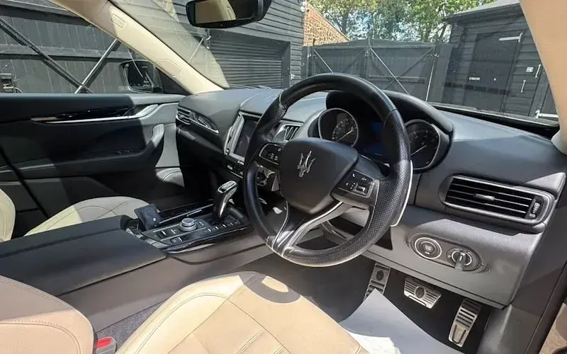 Used Maserati Levante 350 HP (257 kW) 2019 Grey SUV