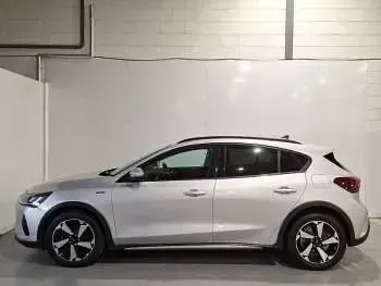 Used Ford Focus Active 125 HP (91 kW) 2023 Silver Hatchback