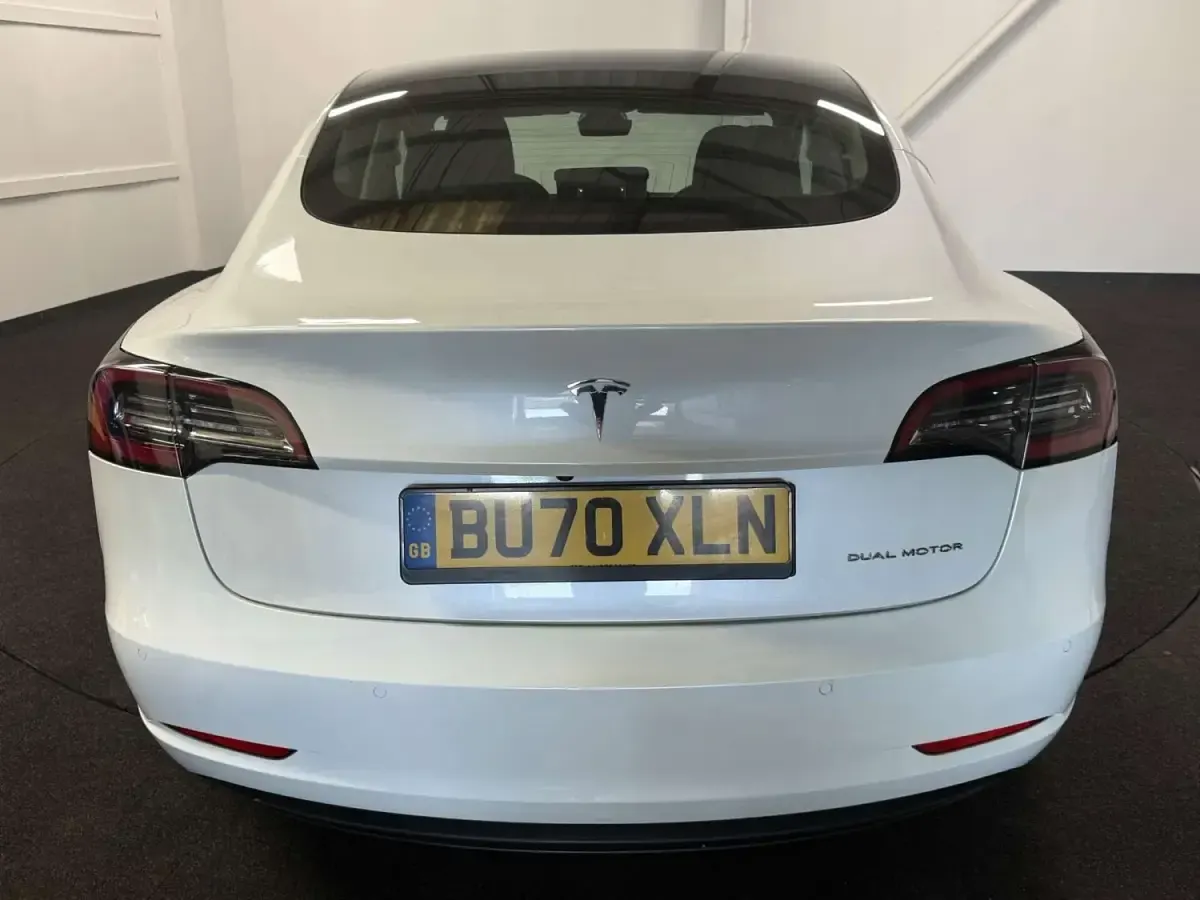 Usado Tesla Model 3 Long Range AWD 366 kW (498 HP) 2020 Branco Sedan