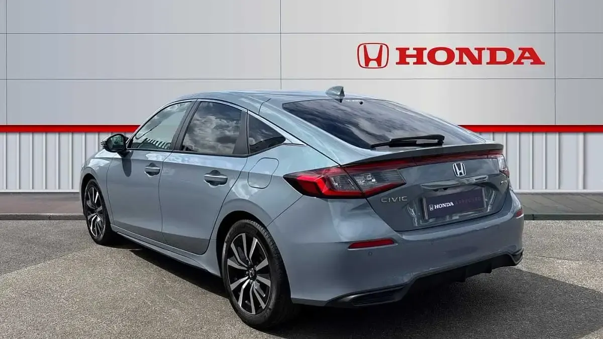 Used Honda Civic Elegance 143 HP (105 kW) 2024 Grey Hatchback