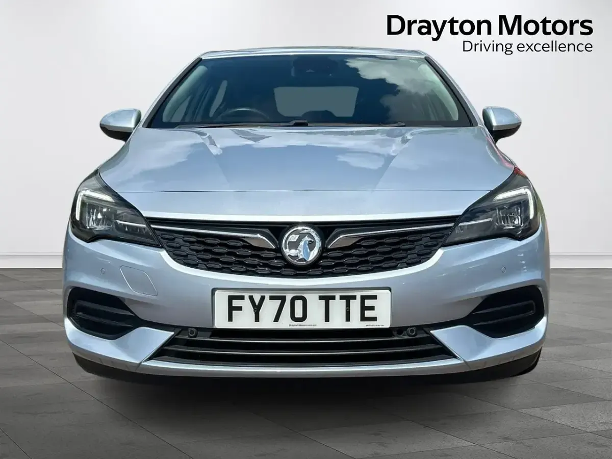 Used Vauxhall Astra Elite 145 HP (106 kW) 2020 Silver Hatchback