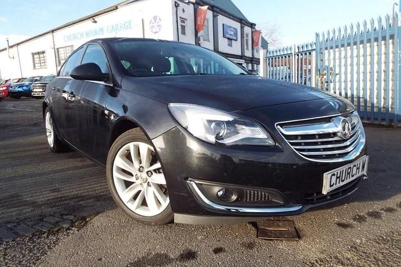 Black Used 2013 Vauxhall Insignia SRi Hatchback | £3,495 (Fair price) - Image 1/1