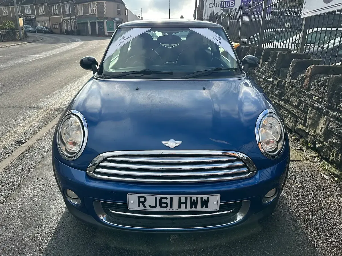 Used Mini Cooper Hatch 122 HP (89 kW) 2011 Blue Hatchback