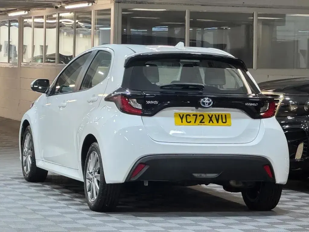 Used Toyota Yaris 2022 White Hatchback