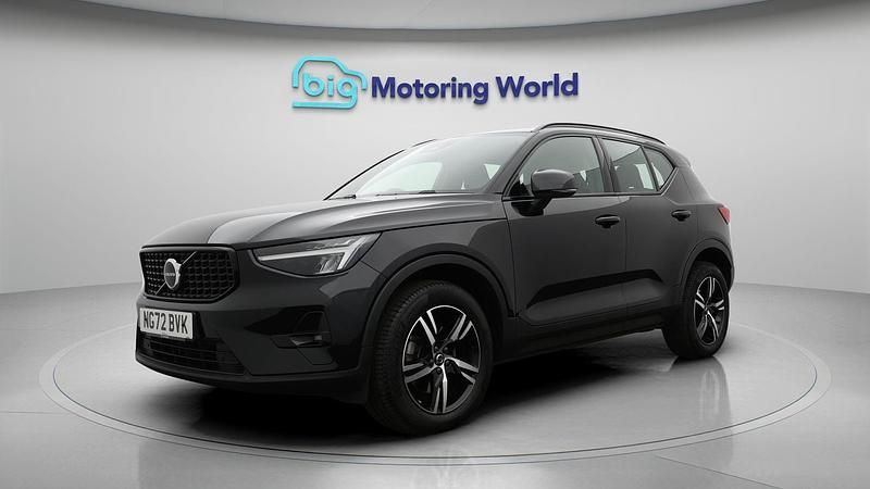 Used Volvo XC40 Plus 197 HP (144 kW) 2022 Black SUV